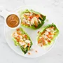 Rollos de pollo y lechuga estilo tailandés